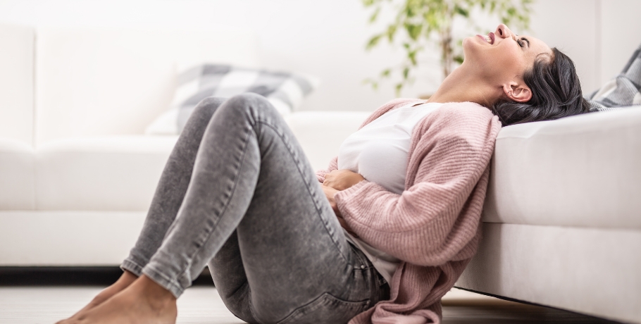 PMS og ernæring – hvordan kost, tilskud og hormonbalance hænger sammen